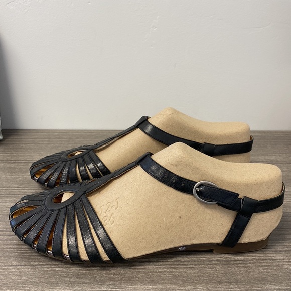 BareTraps Strappy Leather Flat Sandal - Picture 5 of 8